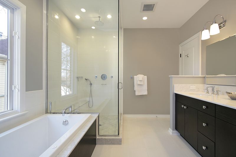 Luxury Shower with Built-in Seating